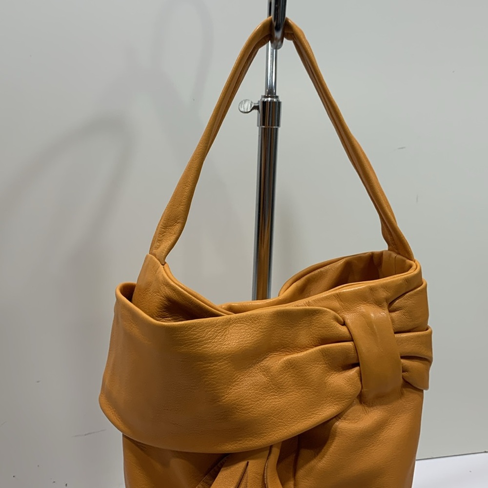 Andrea Mabiani orange tote purse - Picture 4 of 11